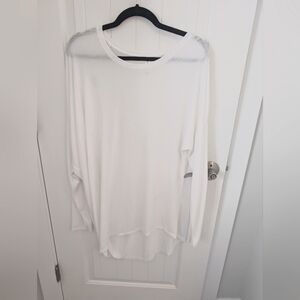 NWOT Athleta Dolman Sleeve Top